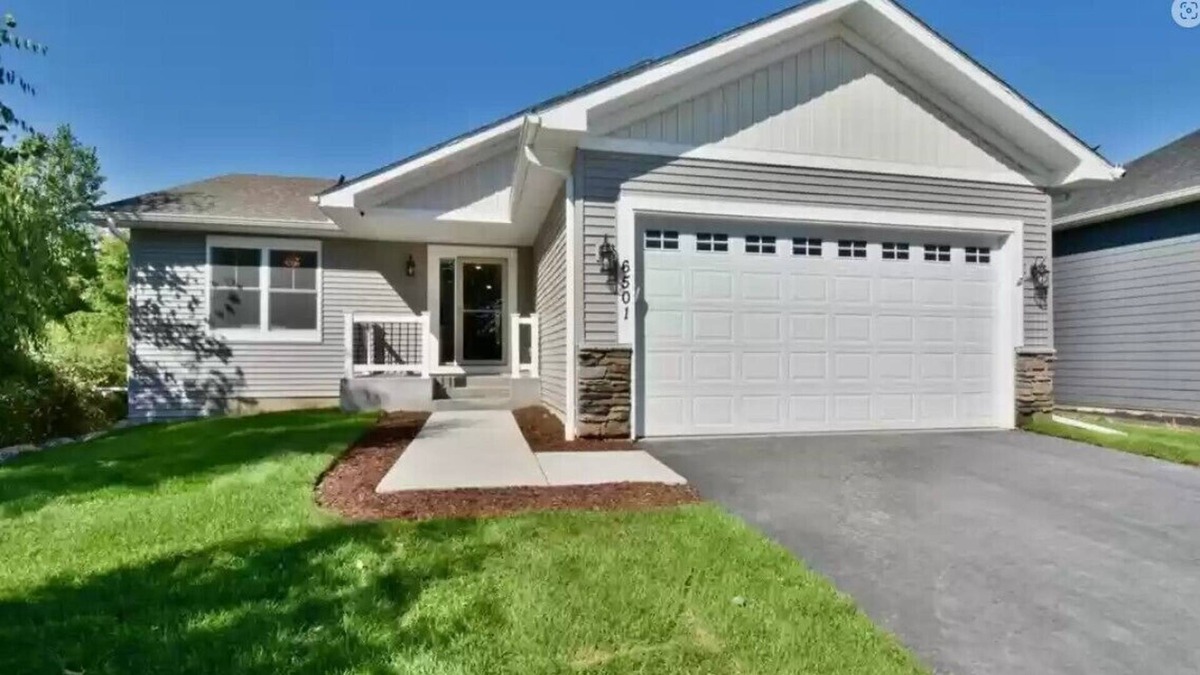 Waverly House | Pet Friendly 4BR/3BA Furnished Country Home available 1/1/24 for up to 6 months