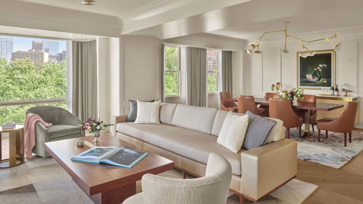 Back Bay East Hotel | Pet-friendly Accommodation with Scenic Views! Short Walk to Frieda Garcia Park