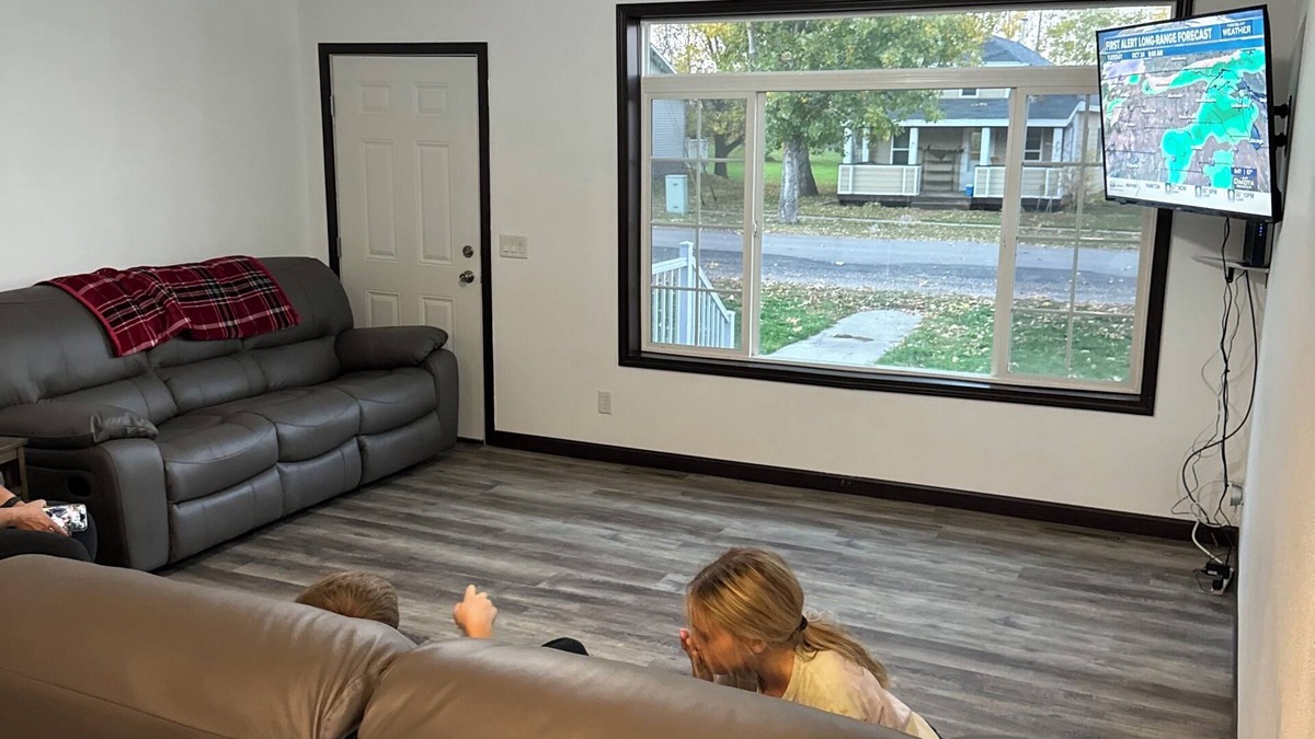 Roscoe House | Pet friendly and fenced in backyard! Heated garage!