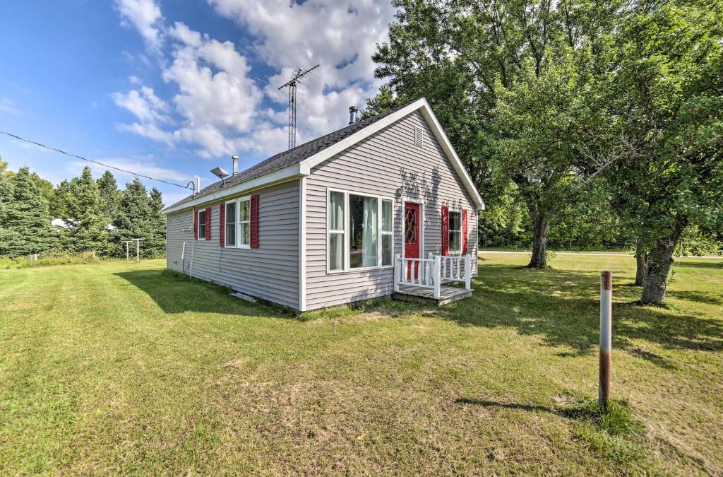 Newberry House | Pet-Friendly and Peaceful Northern Michigan Gem