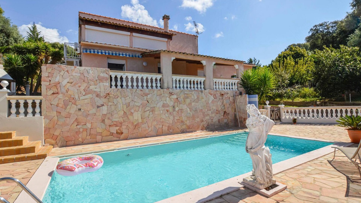 Bastelicaccia Apartment | Pet friendly apartment in Bastelicaccia
