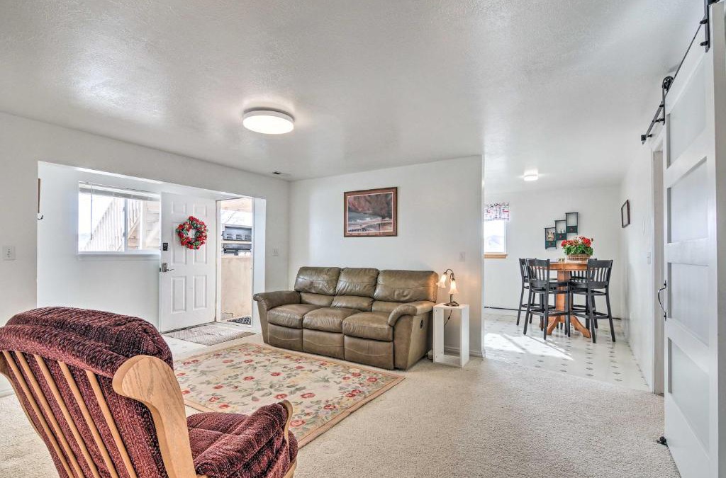 Sevier County House | Pet-Friendly Aurora House with Mountain Views!
