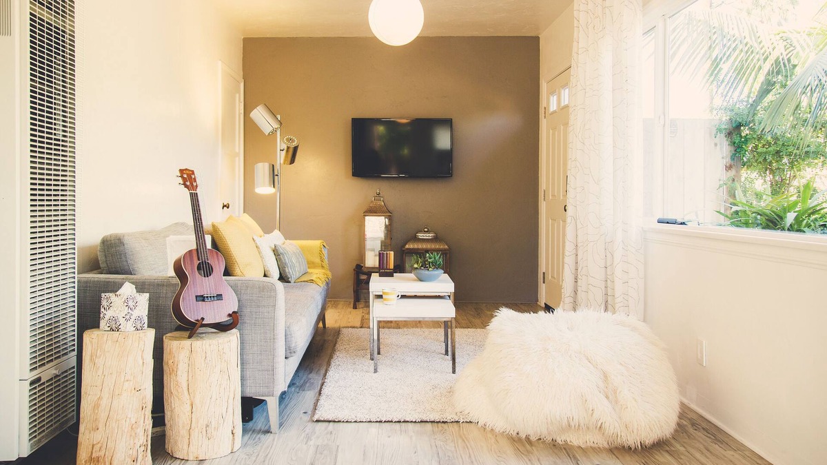 Carlsbad Cottage | Pet Friendly Beach Cottage - Walk to town and beach STVR PERMIT BLRE1241169