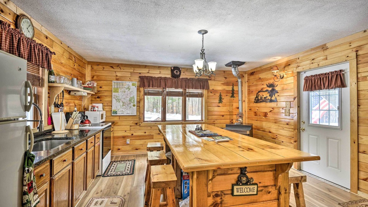 Brantingham Cabin | Pet-Friendly Brantingham Cabin by ATV Trails