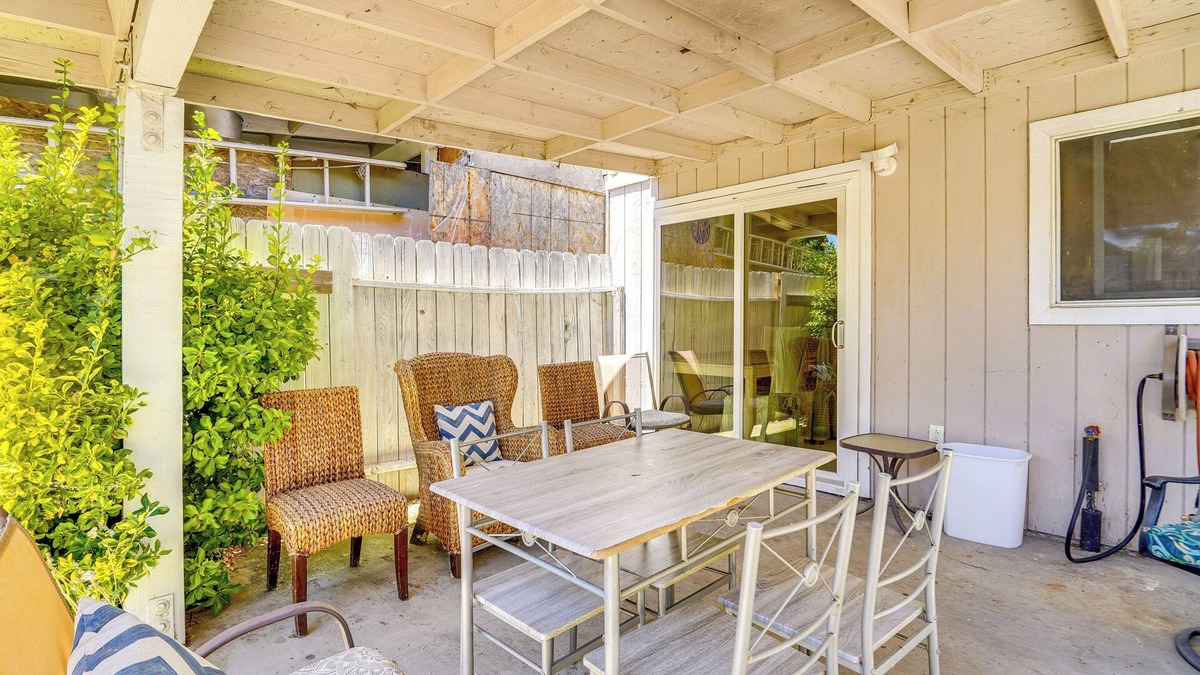 Brentwood House | Pet-Friendly Brentwood House w/Gas Grill!