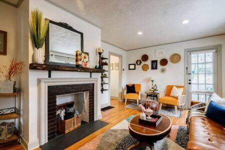 Old Fourth Ward House | Pet Friendly Bungalow Steps to Inman Park