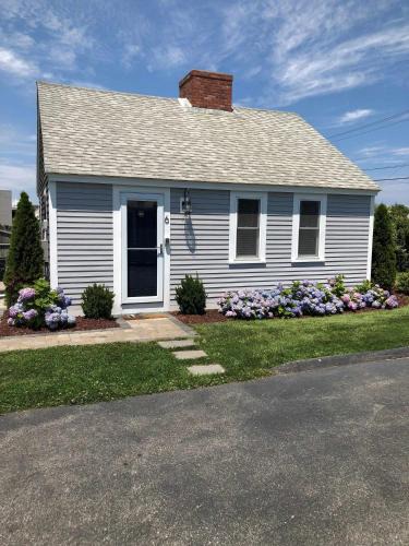 North Truro House | Pet Friendly Cape Cottage