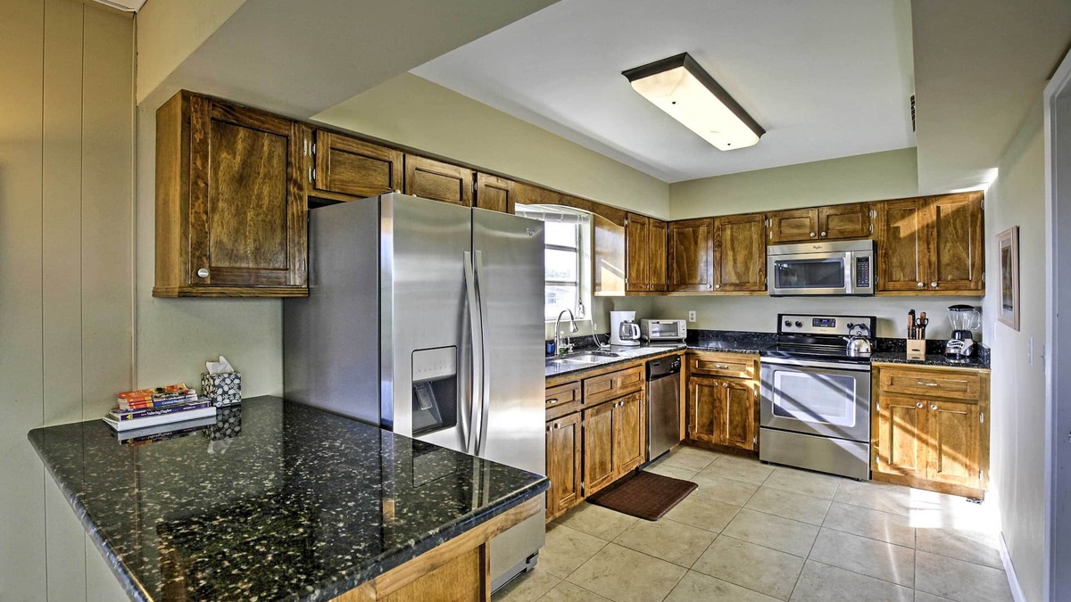 Orlando Heights Cottage | Pet-friendly Daytona Beach Home, Walk to the Ocean
