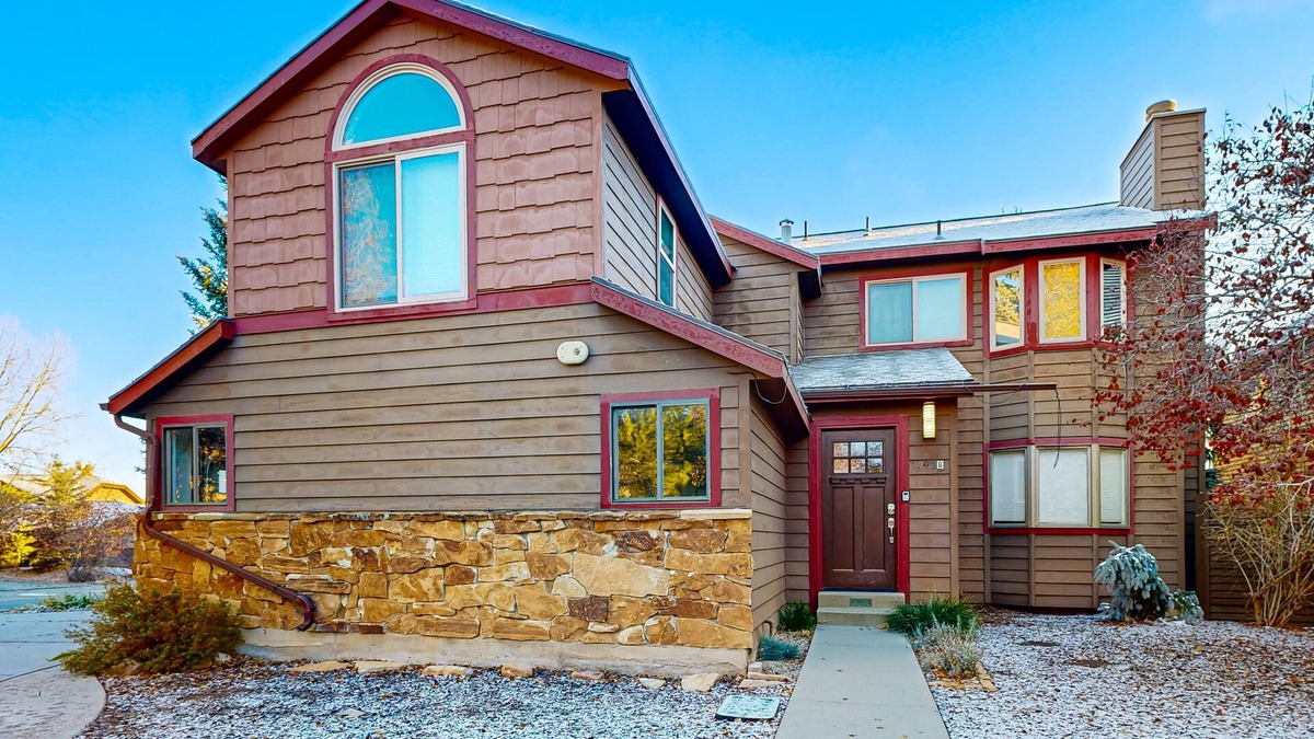South Snyderville Basin House | Pet-friendly duplex w/mountain views, shared firepit and deck