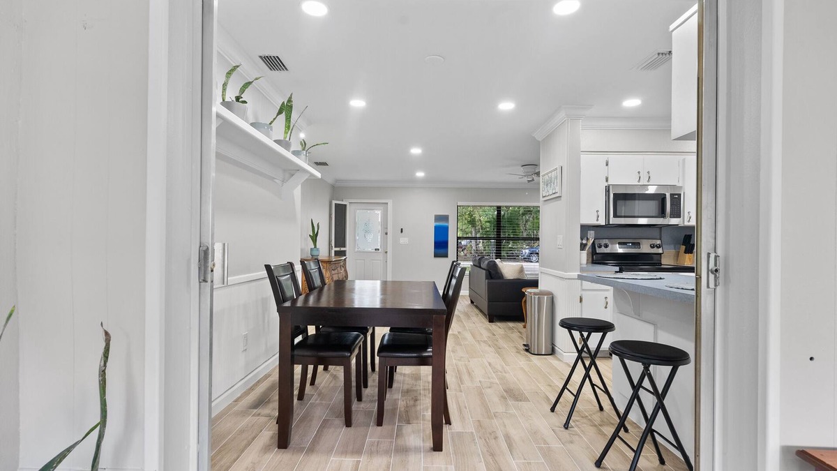 Lakewood Park House | Pet Friendly! Escape to Paradise in Fully Furnished Home in Fort Pierce