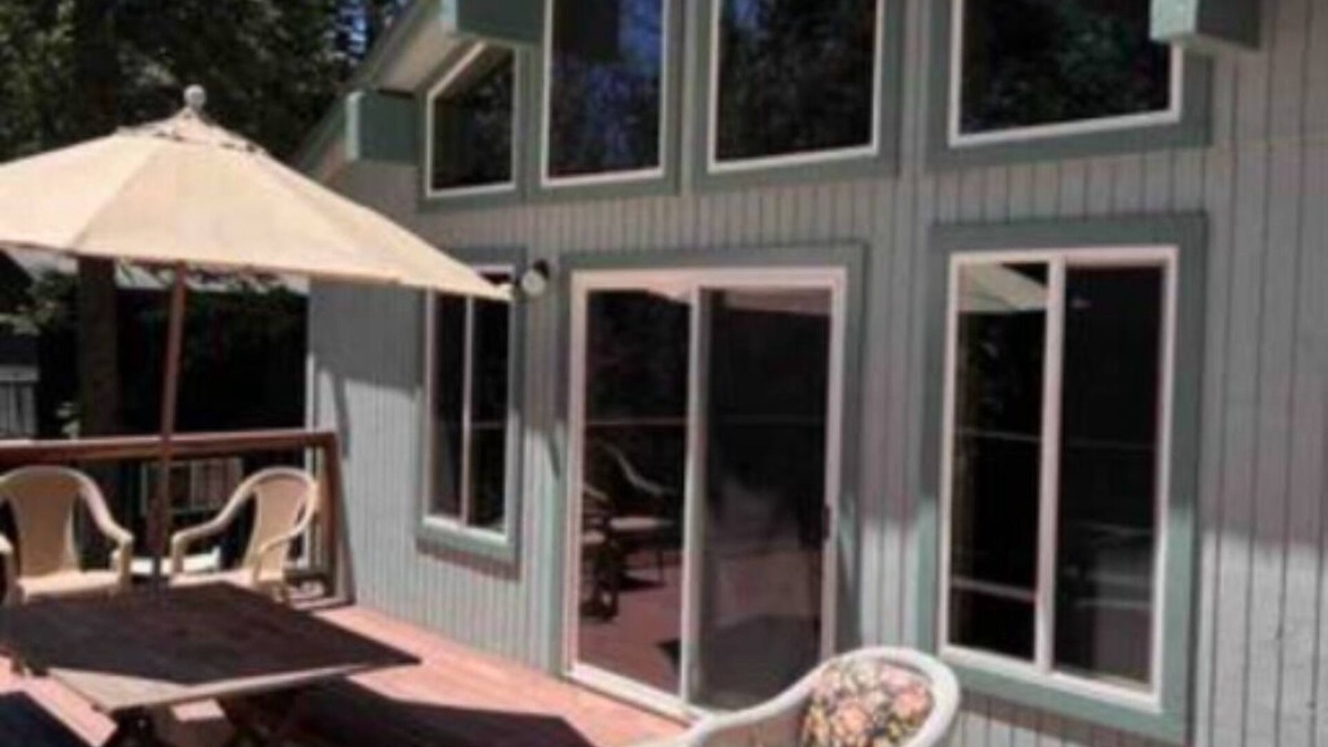 Cold Springs Cabin | Pet friendly, Family Cabin ~ Pinecrest Lake 5 minute drive.