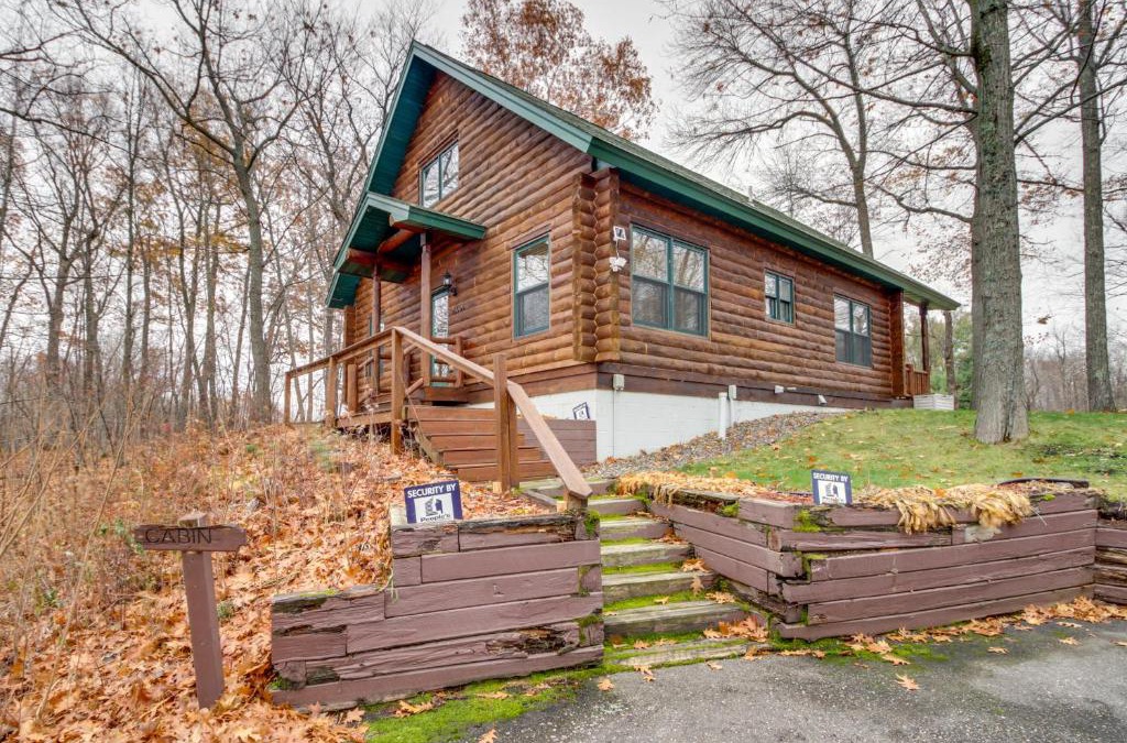 Garrison House | Pet-Friendly Garrison Retreat with Gas Fireplace!