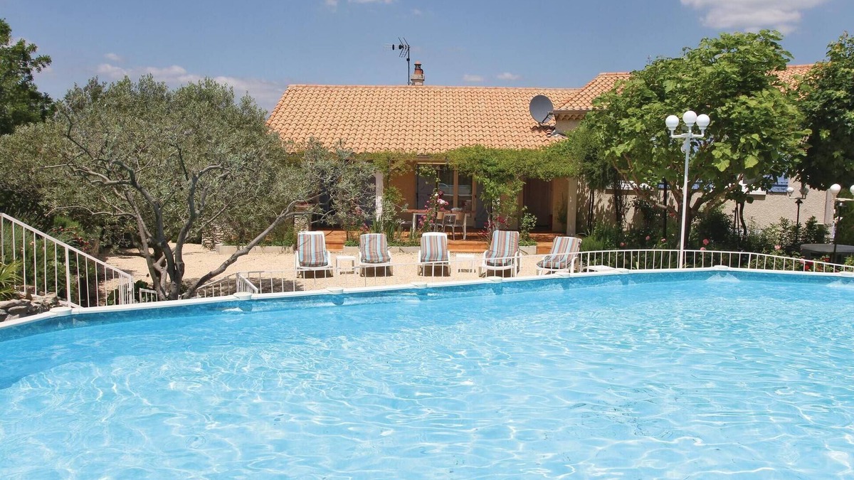 Puy-Saint-Martin House | Pet friendly home in Puy Saint Martin