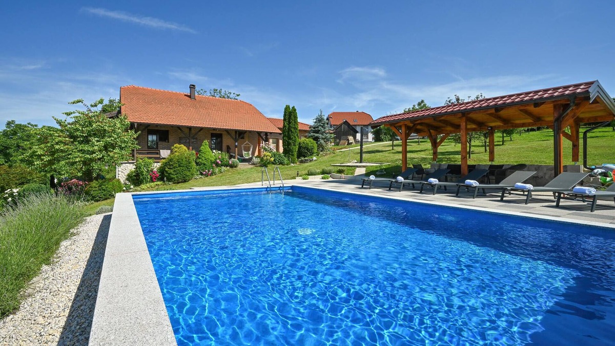 Sveti Ilija House | Pet friendly home in Luzan Biskupecki