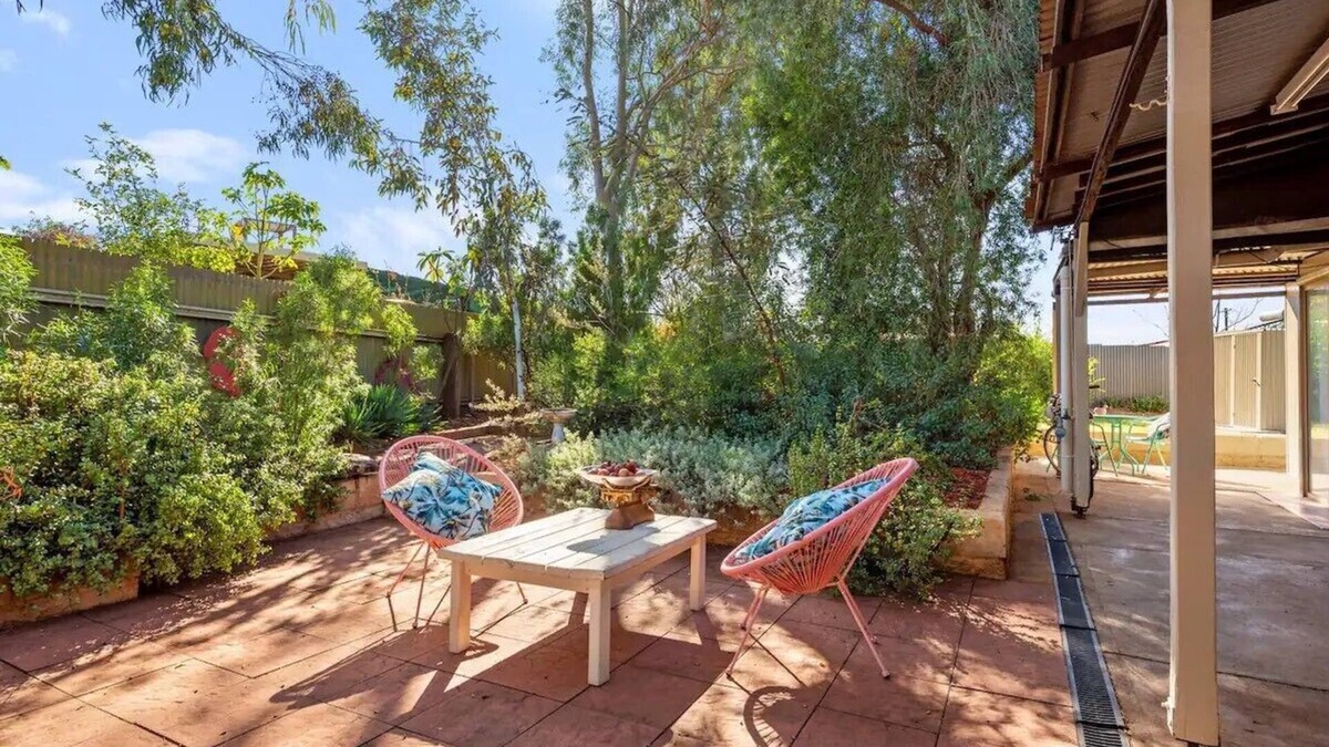 Kalgoorlie House | Pet friendly historic home