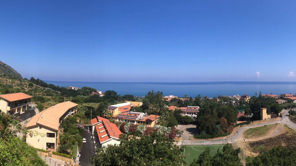 Piraino House | Pet-Friendly Holiday Home Calanovella Mare with Garden & A/C
