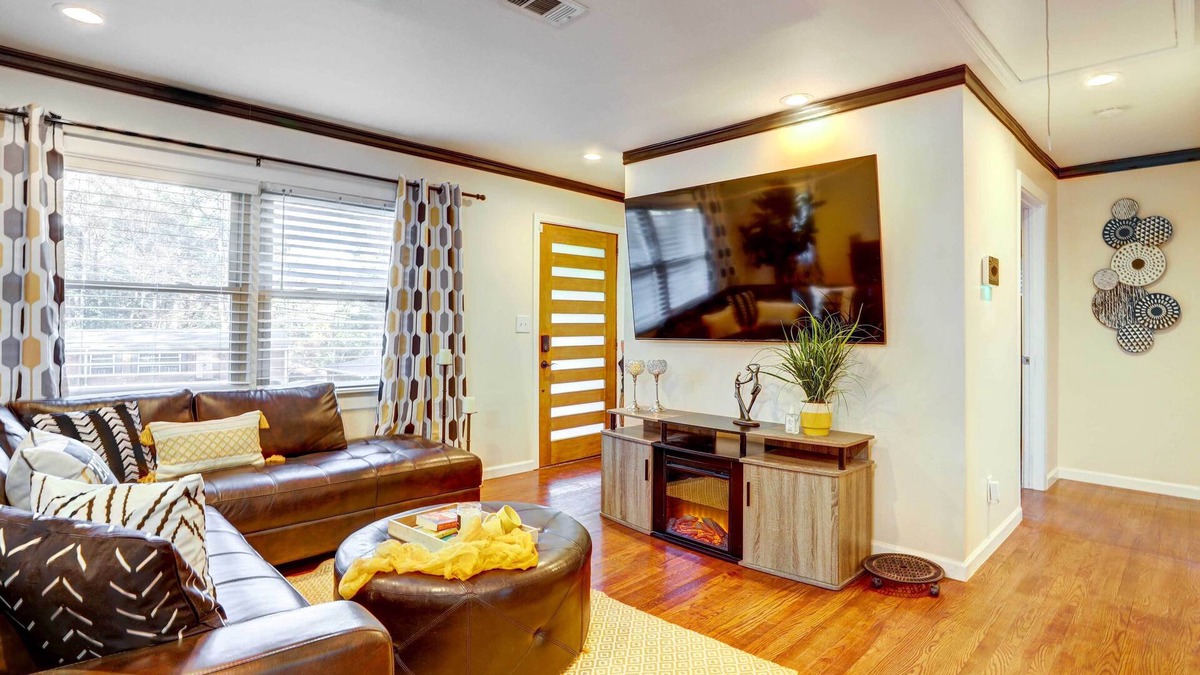 Belvedere Park House | Pet-Friendly Home ~ 4 Mi to Downtown Decatur!