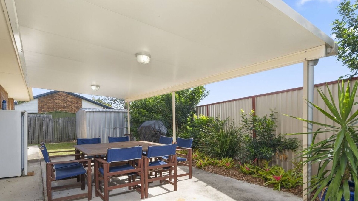 Banksia Beach House | Pet Friendly Home Away from Home