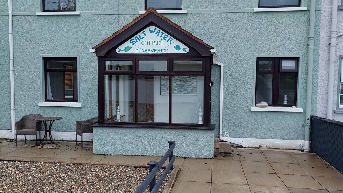 Dunseverick House | Pet friendly "Home from Home" with sea view near the Giant's Causeway