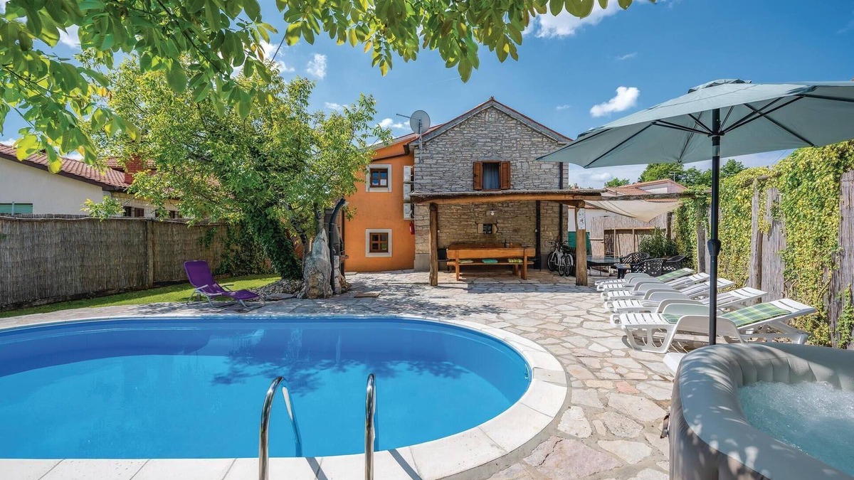 Heki House | Pet friendly home in Pazin