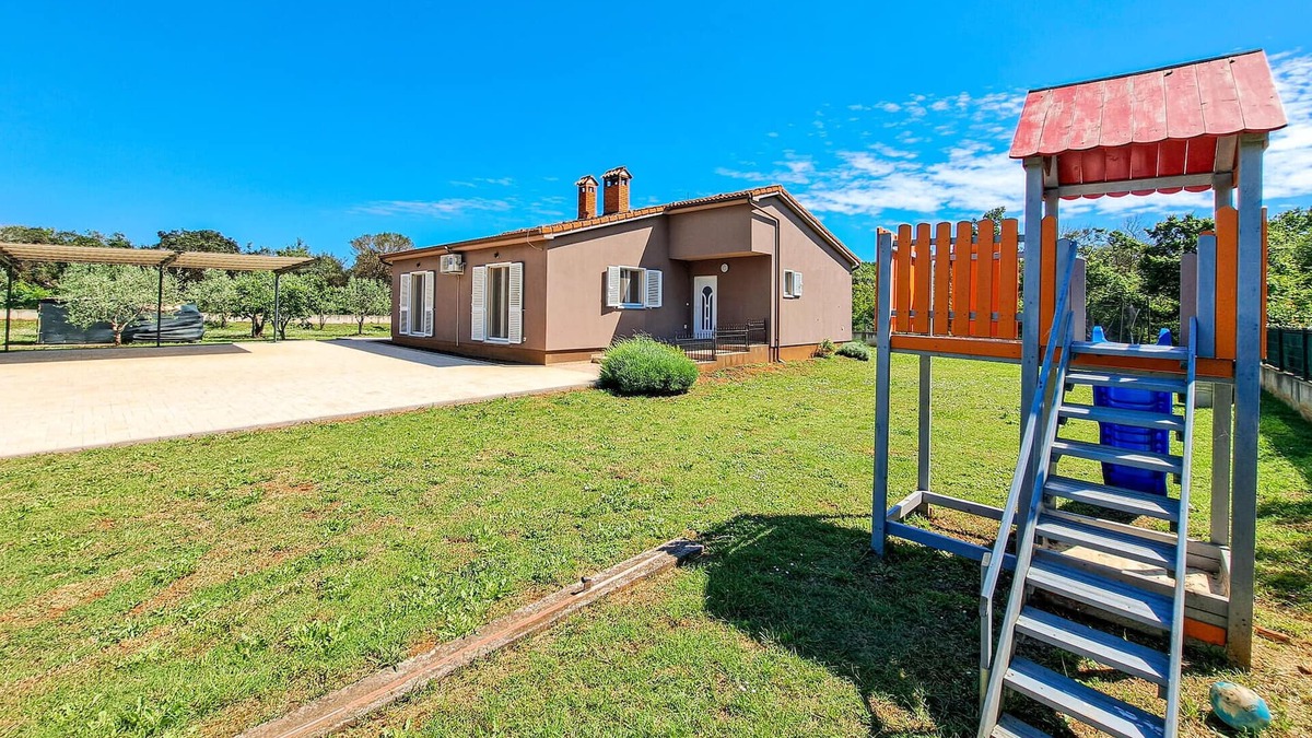 Sikici House | Pet friendly home in Pula with kitchen