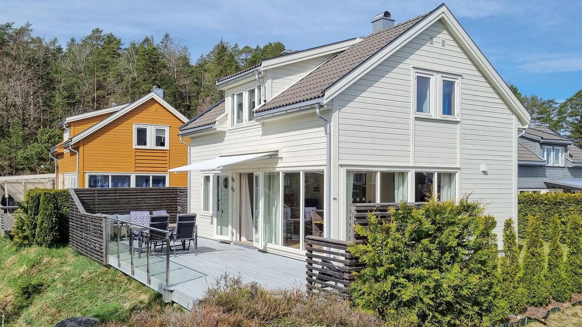 Risor House | Pet friendly home in Risør
