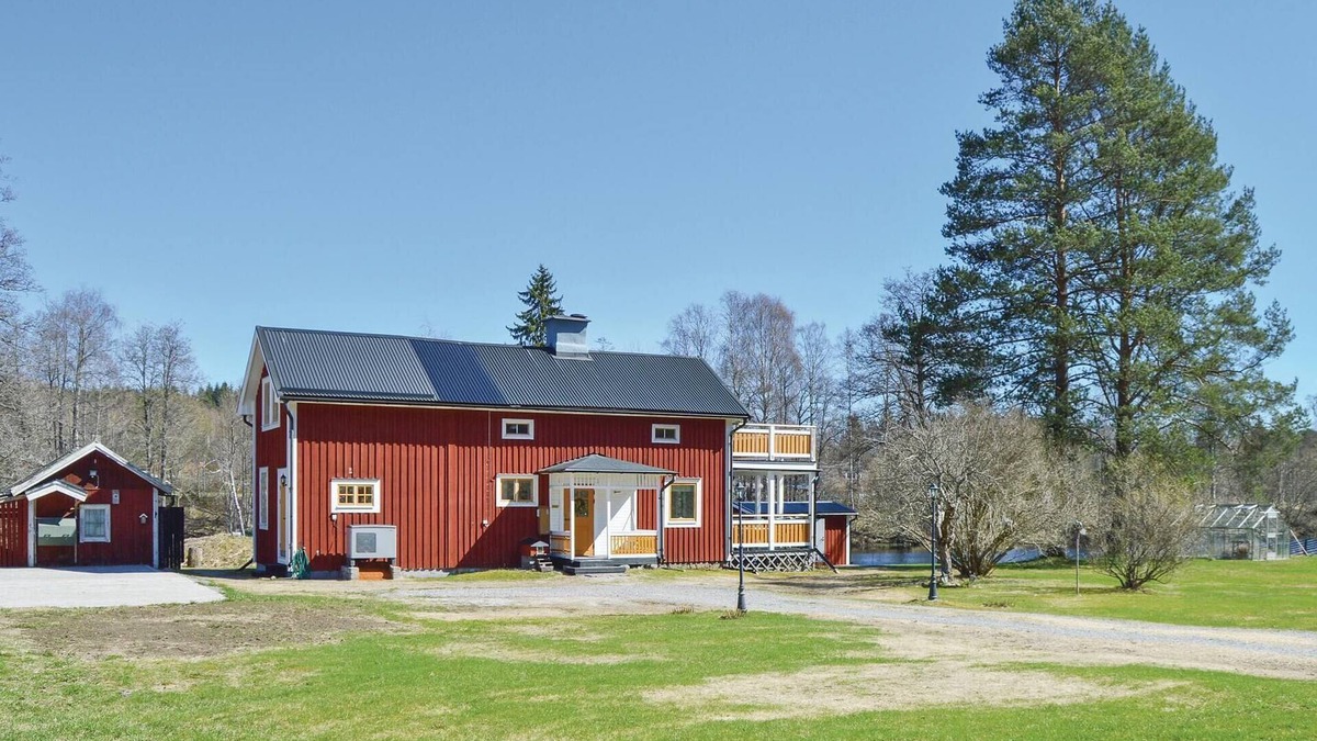 Kopparberg House | Pet friendly home in Kopparberg
