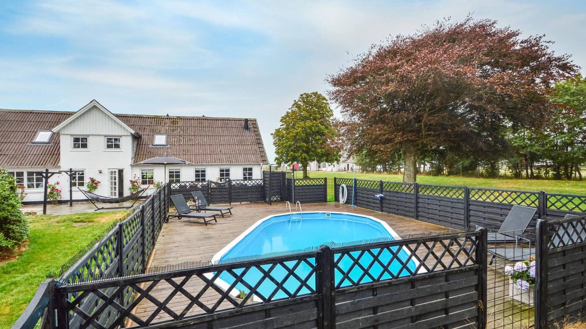 Tønder Municipality House | Pet friendly home in Skærbæk