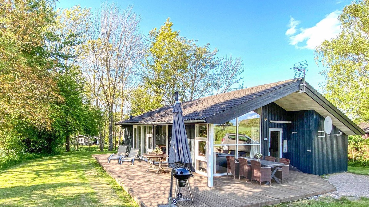Stege House | Pet friendly home in Stege with sauna