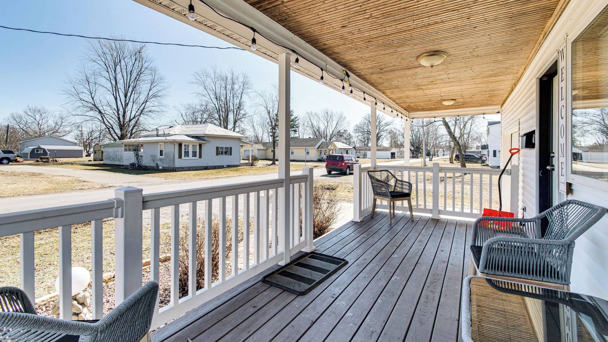 Casey Cottage | Pet-friendly Home w/Fenced Yard: 'cozy in Casey'