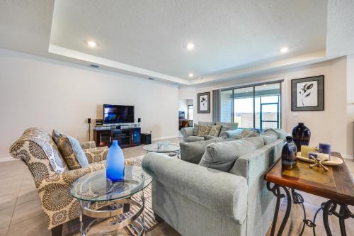 Newberry House | Pet-Friendly Home with Screened Patio in Newberry!