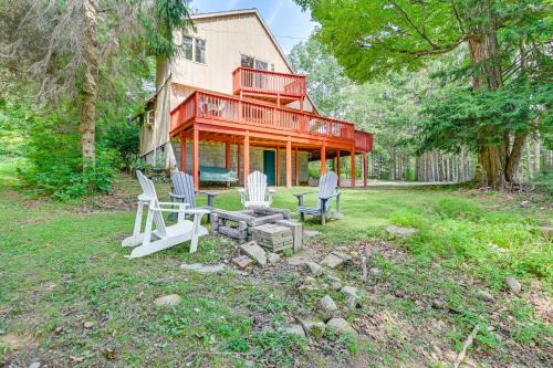 Edinburg House | Pet-Friendly Home with Beach in Northville!