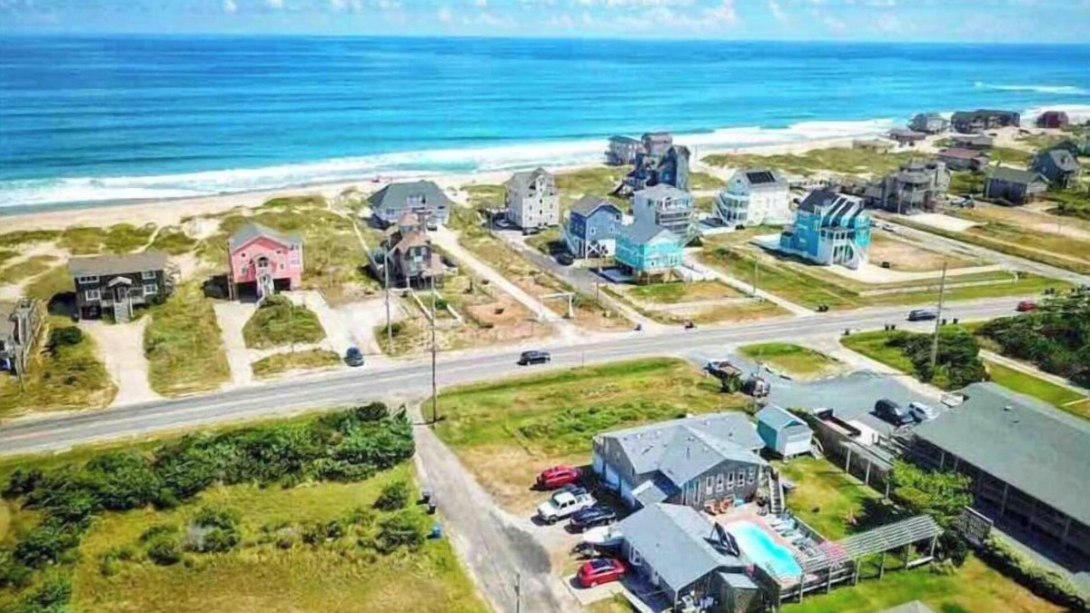 Rodanthe House | *Pet Friendly* Island Guest House with Pool