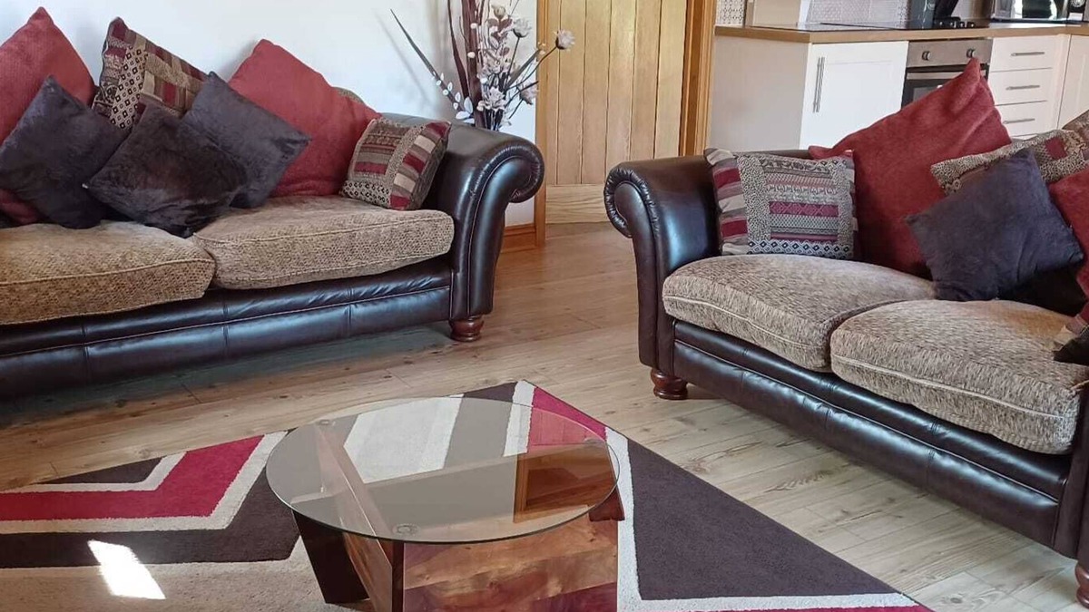 Little Stukeley Apartment | Pet Friendly Lodge for 2 Guests