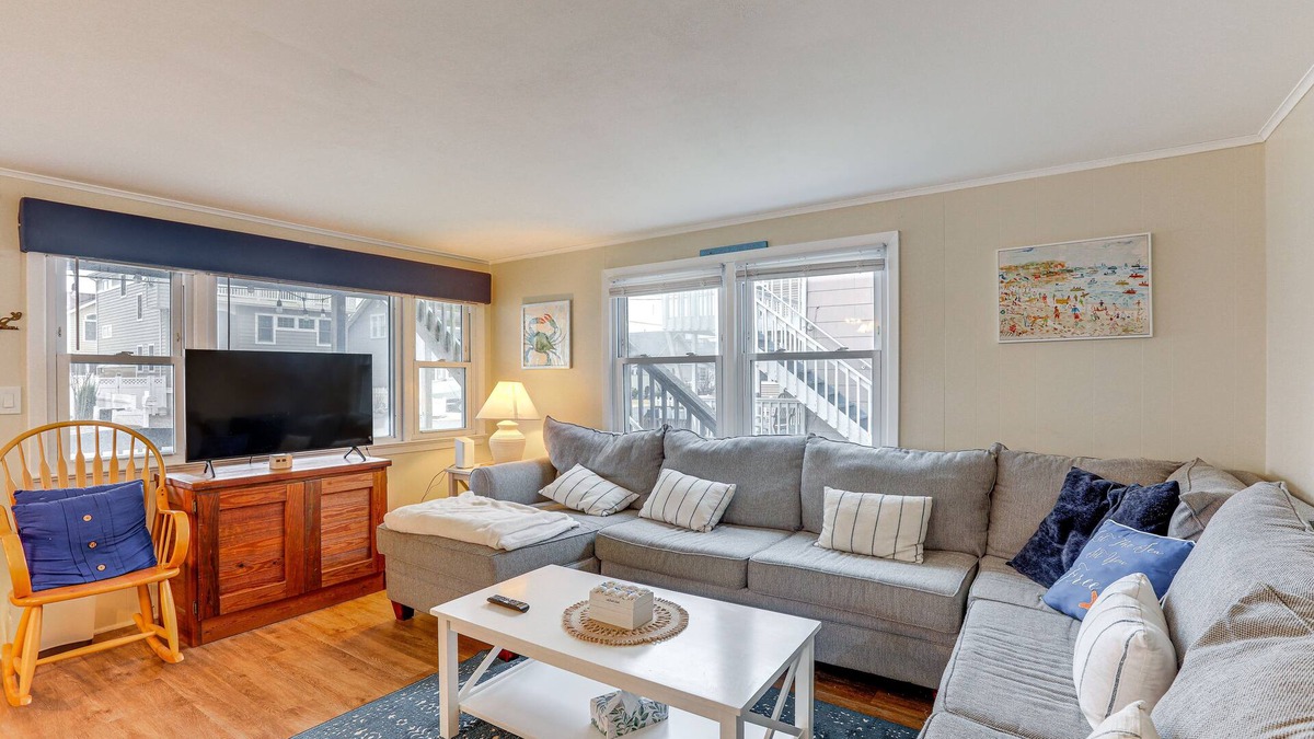 Beach Haven Gardens House | Pet-Friendly Long Beach Island Home: Walk to Beach