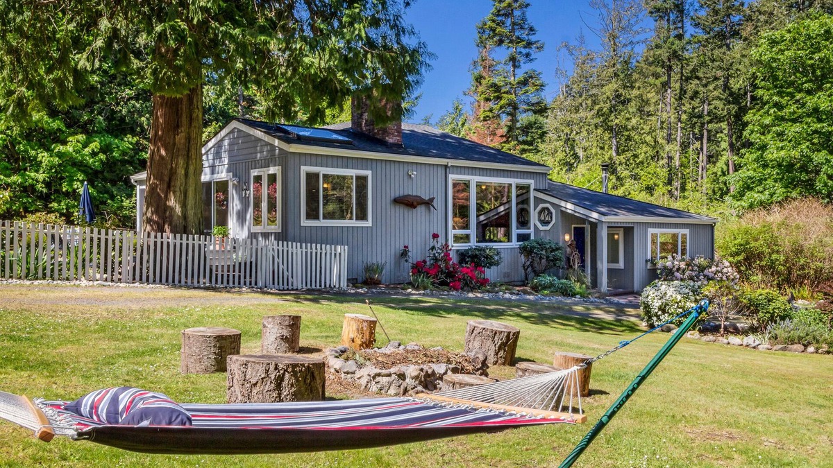 Roche Harbor House | Pet Friendly Lovely Home on the North End! (NBH)