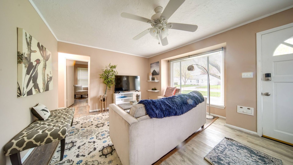 Mayfield Heights Cottage | Pet-Friendly Mayfield Heights Vacation Rental!