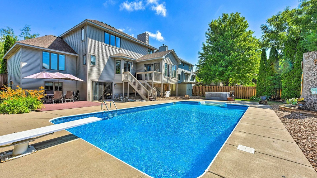 Maple Grove House | Pet-Friendly Maple Grove Gem w/Private Yard!