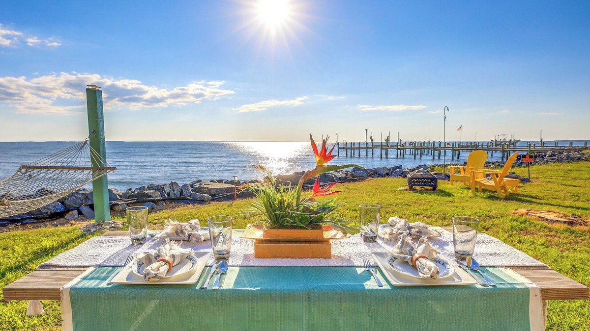 Valley Lee House | Pet-Friendly Maryland Home on the Potomac River!