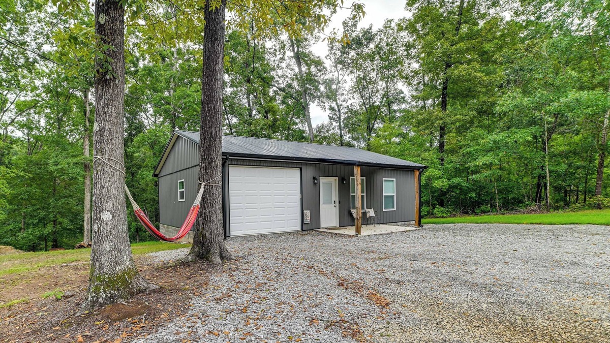 Almo Cabin | Pet-Friendly Murray Vacation Rental w/Grill!