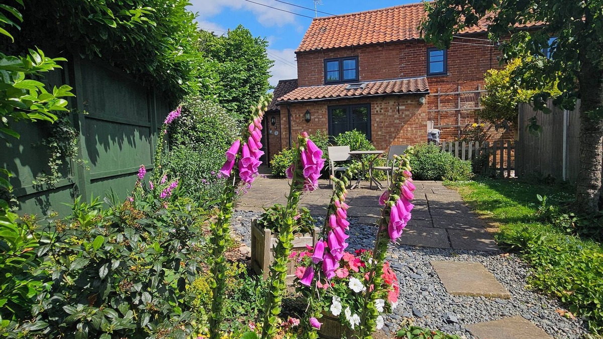 North Tuddenham Cottage | Pet Friendly Norfolk Retreat