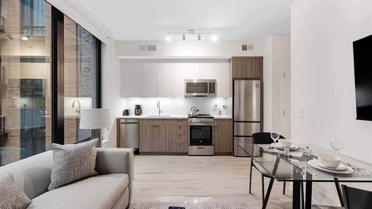 NoMa Hotel | Pet Friendly near Union Station | Full Kitchen | Steps to Metro