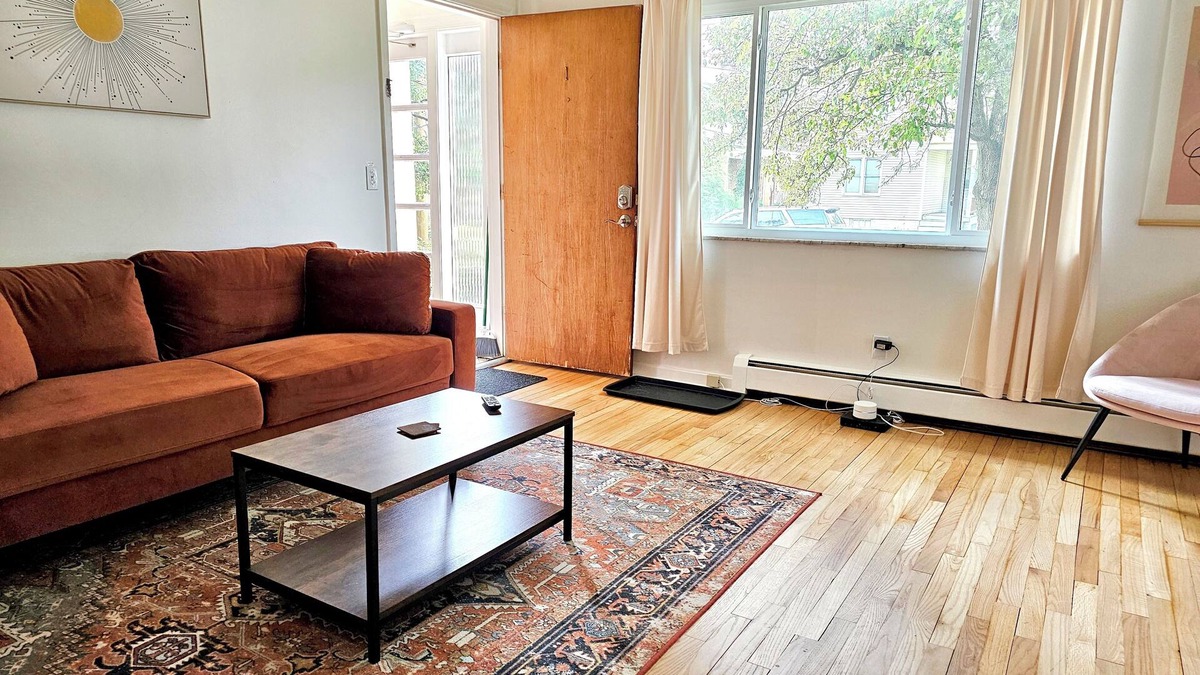 Westwood Apartment | Pet Friendly, Newly Updated 1Bed/1Bath Perfect for Long Term Stays