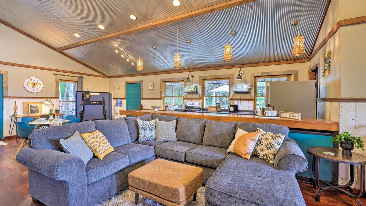 Fremont County Cabin | Pet-Friendly Outdoor Paradise w/Grill, Decks