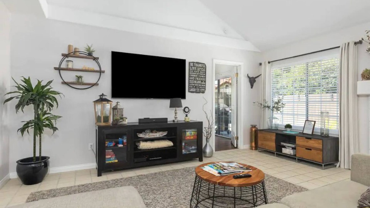 Templeton House | Pet Friendly Paso Robles Wine Retreat