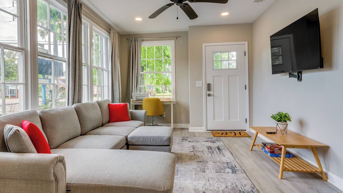 New Warrington Cottage | Pet-friendly Pensacola House Rental: 3 Mi to Beach
