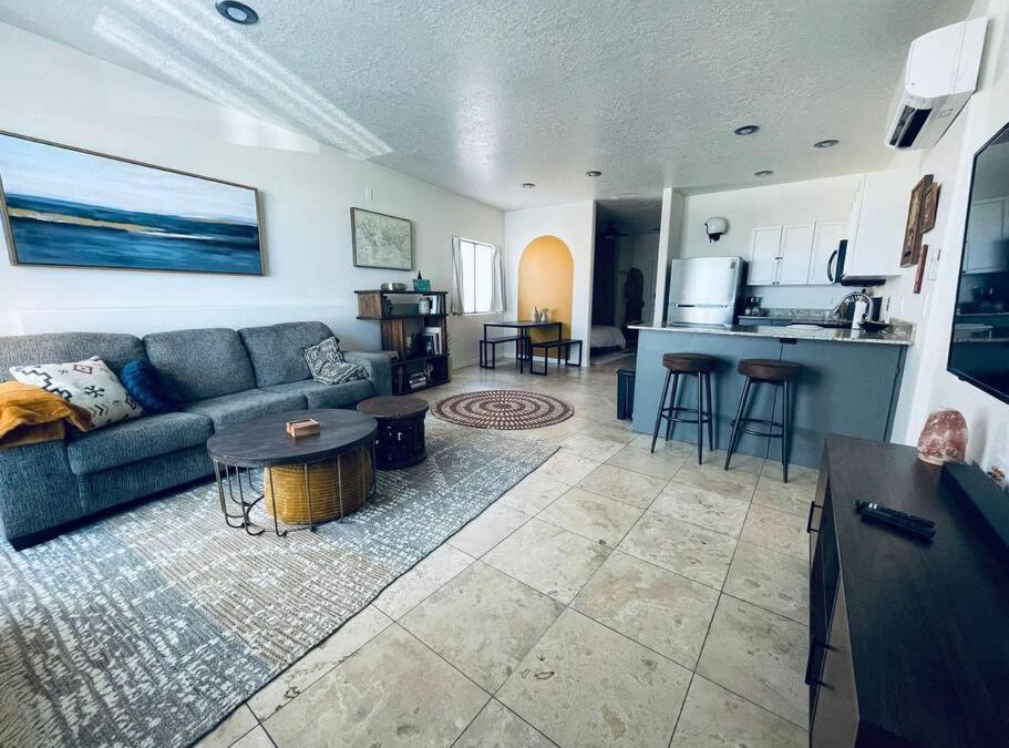 Nob Hill Villa | Pet Friendly! Private retreat in Nob Hill