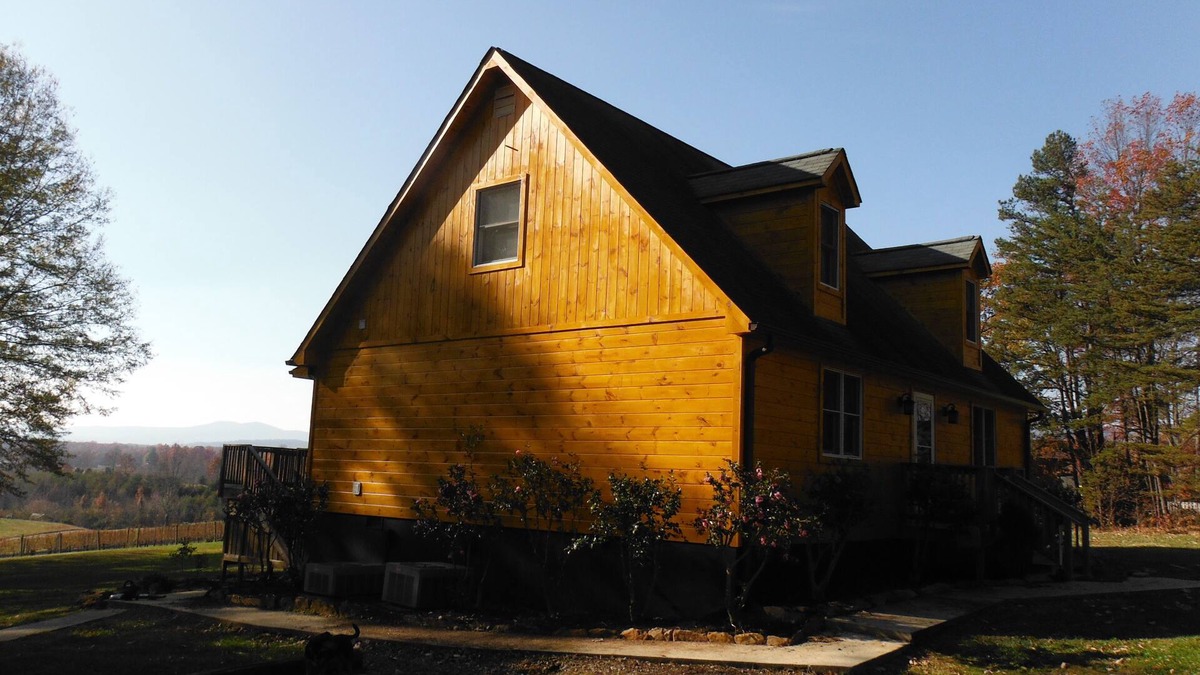 Mount Airy Cabin | Pet Friendly Rental Cabin In The Heart Of Wine Country