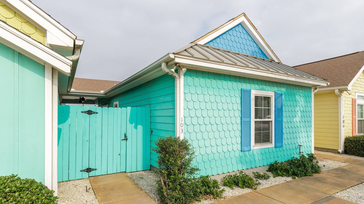 Corpus Christi Cottage | Pet-Friendly Retreat w/a Private Patio, Tropical Pool, & in a Great Location!