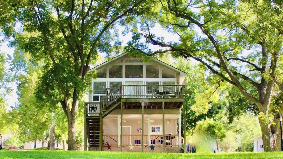 Burnet House | Pet Friendly Retreat on Lake LBJ!